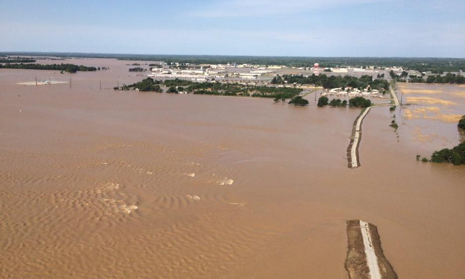 Levee breach at Pocahontas, Ar. Photo: John Gardner, Twitter, Aaerial_patrol