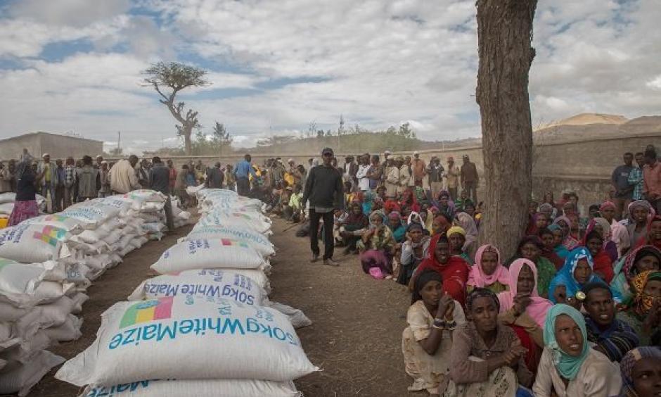 Ziway Dugda district communities wait for food distribution at Ogolcha food center in a drought-stricken area of Ethiopia during a Jan. 31, 2016, visit by U.N. Secretary-General Ban Ki-moon. Photo: Mulugeta Ayene, Associated Press