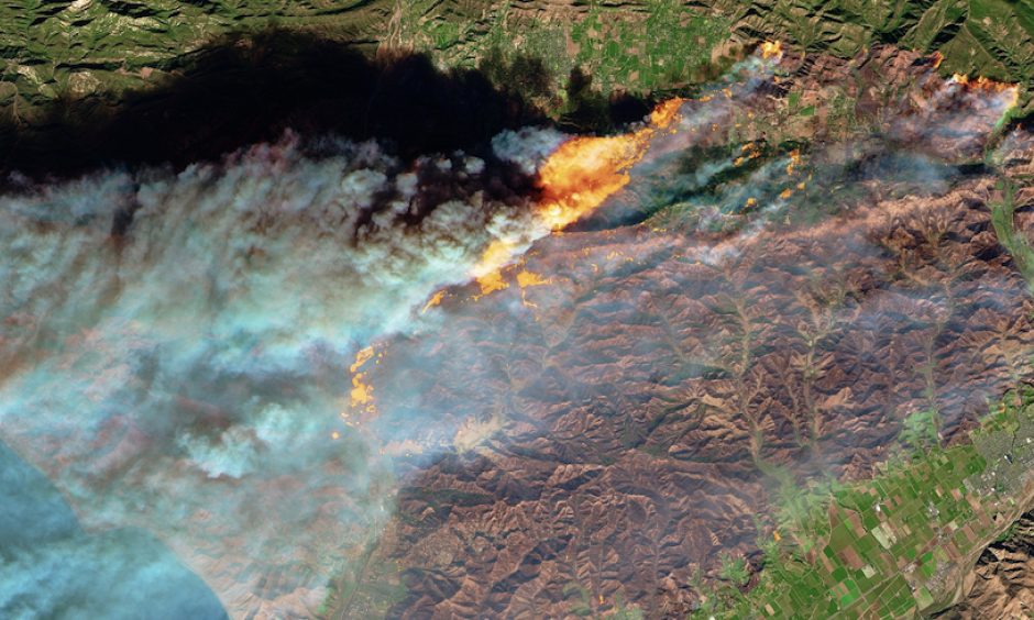 The Multi Spectral Imager of the European Space Agency’s Sentinel-2 satellite captured this false-color image of the burn scar and active burn areas of the Thomas Fire in Southern California on Tuesday, December 5, during its first phase of rapid growth. Image: NASA