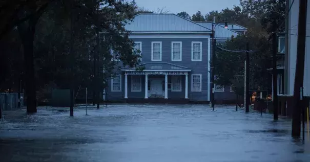 As the remnants of Hurrricane Florence push out of North Carolina, flooding remains a danger across the state, including in cities like Fayetteville. Photo: Victor J. Blue, New York Times
