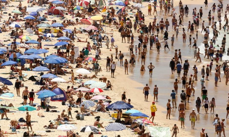 Bondi Beach in Sydney, Australia, on Sunday as the temperature reached as high as 117 degrees. Photo: Glenn Campbell, European Pressphoto Agency