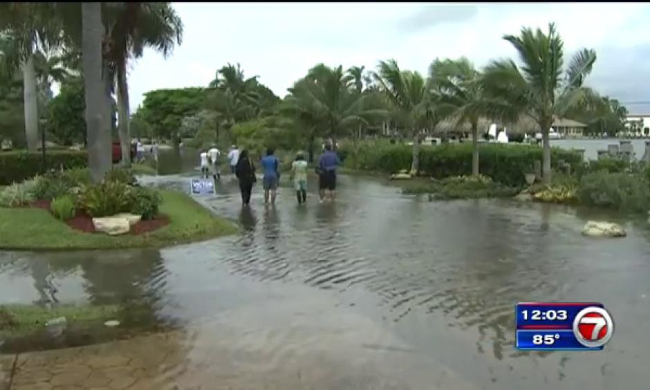 Climate Signals King tides cause flooding across South Florida