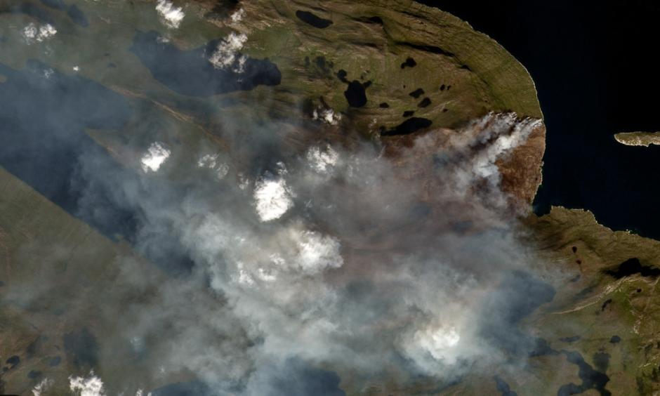 The wind direction from the fire in western Greenland has largely blown smoke toward the island's ice sheet and away from communities. Photo: Pierre Markuse, Flicker