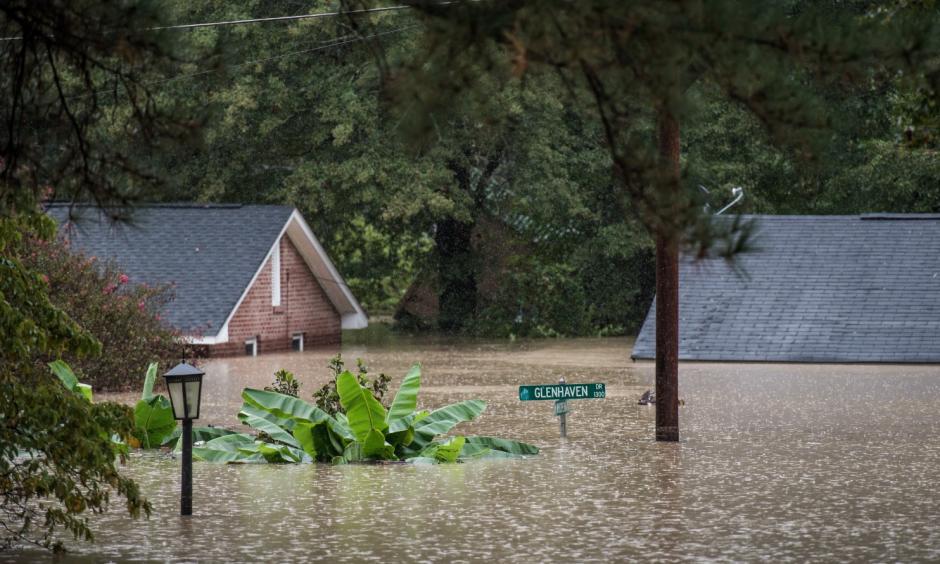 Homes were inundated by flood waters on Sunday in Columbia, S.C. Photo: Sean Rayford / Getty Images