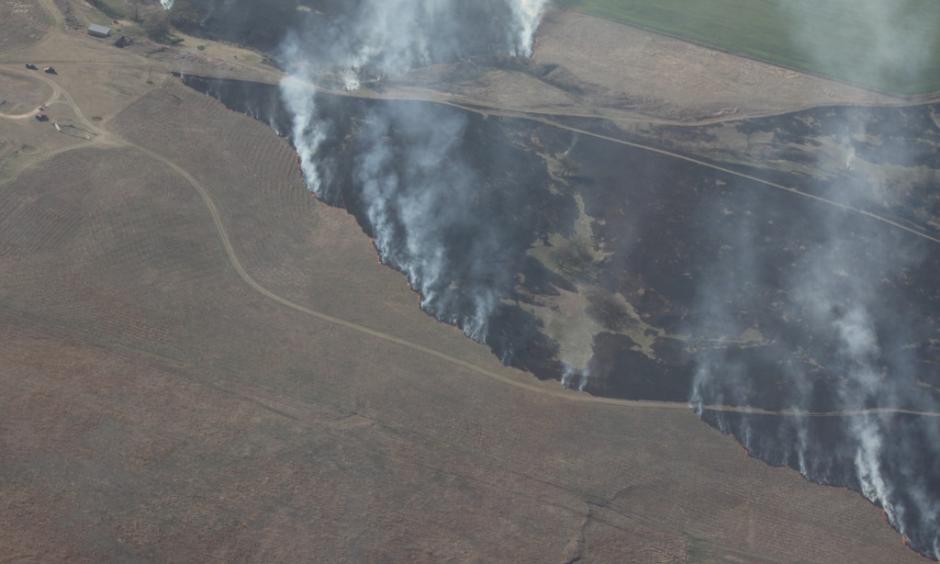 Aerial view of the Kansas wildfire that so far has burned some 400,000 acres. Two residences, as well as a number of outbuildings were destroyed, too, but there have been no serious injuries or fatalities. Photo: Kansas Forest Service