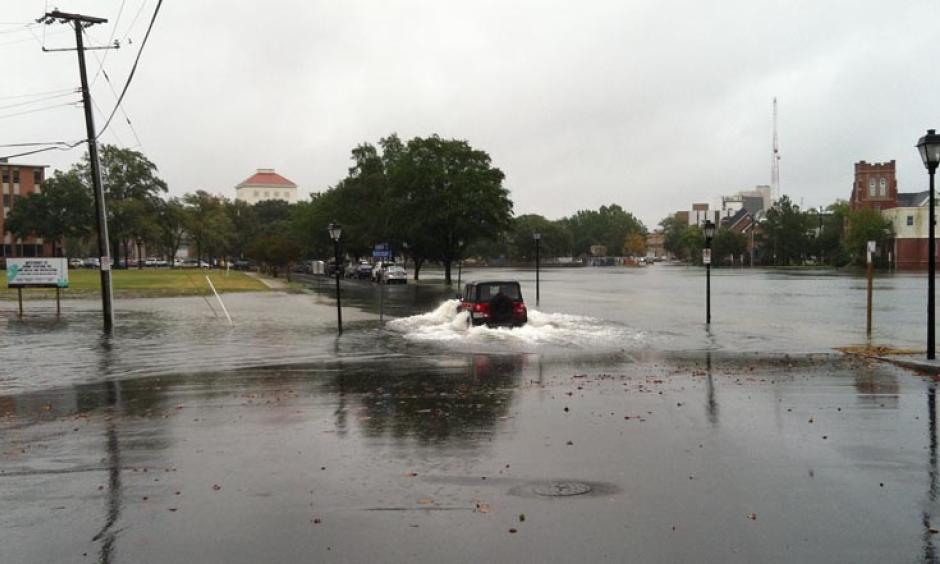 Nuisance street flooding in Norfolk, Virginia on October 9, 2013. Photo: Tal Ezer, Old Dominion University