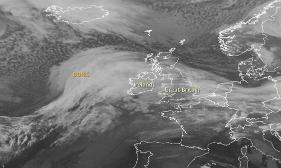 Infrared satellite images of Doris hitting Ireland and the United Kingdom between February 22 and 23, 2017. Image: NOAA Climate.gov, based on Meteosat SEVIRI images