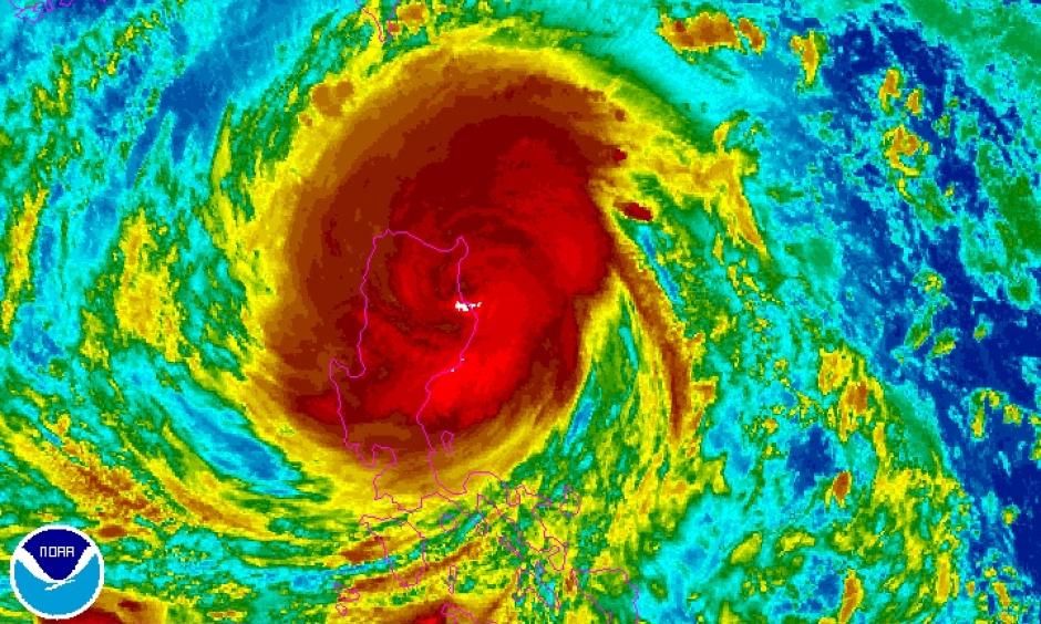 Enhanced infrared image from Japan’s Himawari-8 satellite of Typhoon Haimi as of 1430Z (10:30 pm local time or 10:30 am EDT) Wednesday, October 19, 2016. Image: NOAA/NESDIS