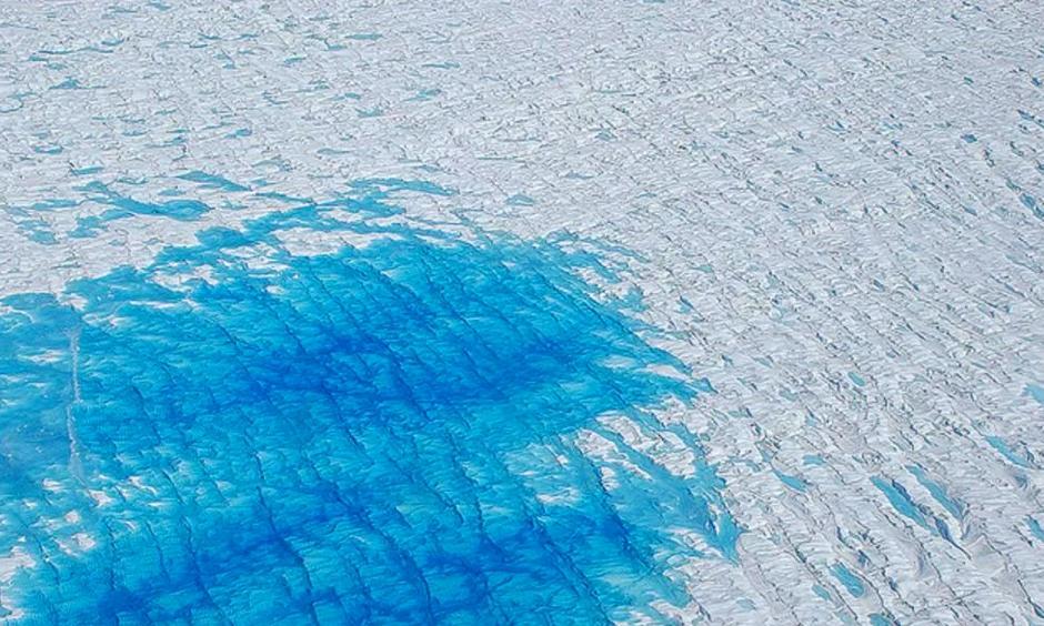 A Greenland melt pond. Photo: Michael Studinger, NASA GSFC, 2008