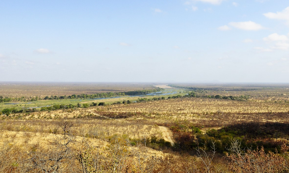 The Runde River flows through southeastern Zimbabwe, where rainfall between October 2015 and February 2016 was less than 65 percent of the long-term average. Photo: Andrew Ashton via Flickr Creative Commons