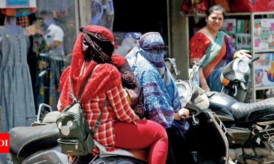 The highest temperature recorded was at Kandla airport, where the mercury touched 46.8°C (116.2°F) on Sunday. Photo: The Times of India