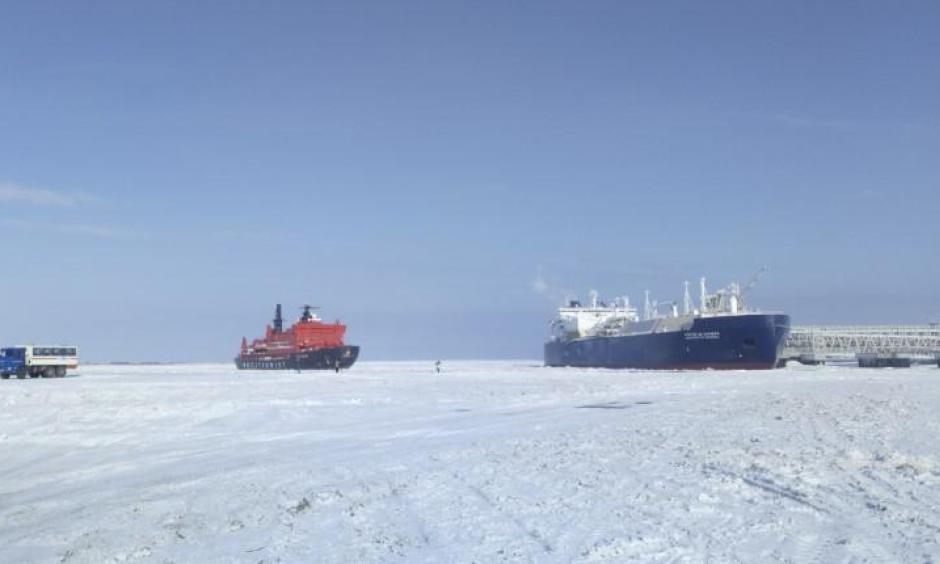 The Christophe de Margerie (R), an ice-class tanker fitted out to transport liquefied natural gas, is docked in Arctic port of Sabetta, Yamalo-Nenets district, Russia March 30, 2017. Photo: Olesya Astakhova, Reuters
