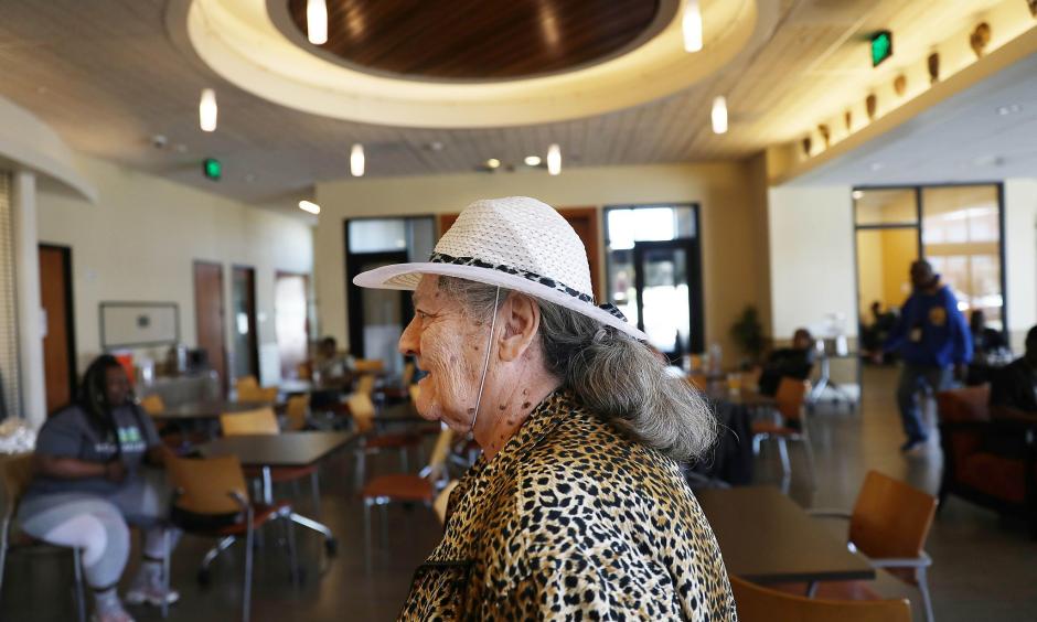 Sylvia Vaughn visits the cooling station at the senior center in San Francisco. The city hit 97 degrees Monday, a record high for June 10. Photo: Lea Suzuki, The Chronicle