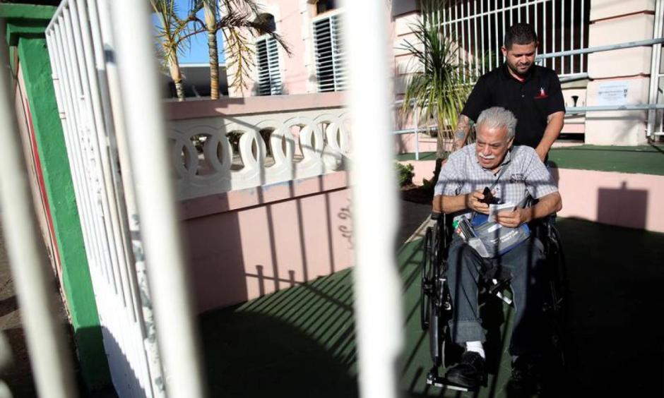 Nicky Sanchez Quiles, 71, a resident of the San Rafael nursing home and a dialysis patient, is taken to a hospital in Arecibo, Puerto Rico February 14, 2018. Photo: Alvin Baez, Reuters