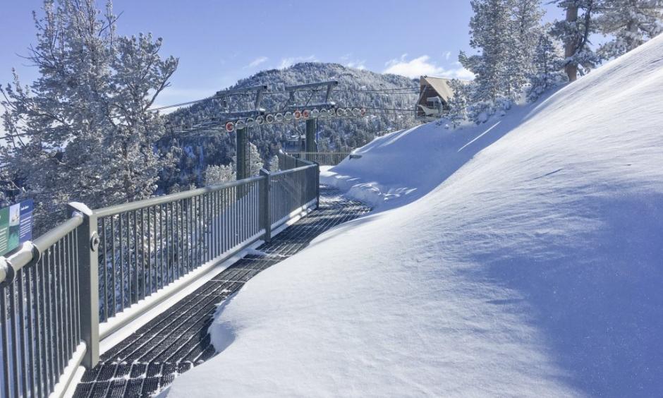 Lake Tahoe-area ski resorts, including Heavenly, received roughly 5 feet of snow between Thursday and Saturday, the biggest storm of the year in an otherwise dry season. Photo: Heavenly