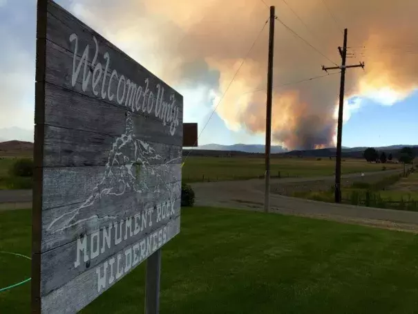 A sign in Unity on Sunday afternoon, July 31, 2016. Called the Rail fire, the blaze broke out Sunday afternoon in Eastern Oregon has firefighters busy. Photo: Les Zaitz/The Oregonian