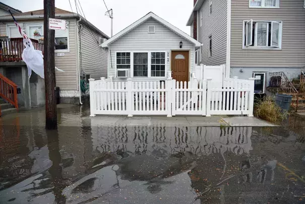 Calhoun Road, Hamilton Beach.