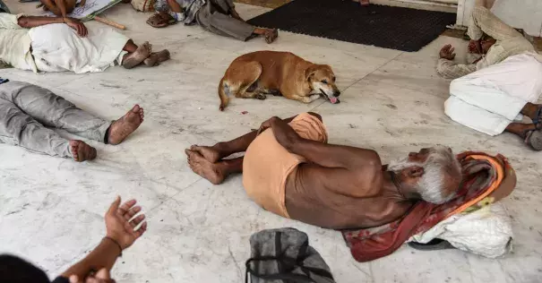 Residents of New Delhi in June. Extreme heat hits poor and already-hot regions like South Asia especially hard. Credit: Saumya Khandelwal for The New York Times