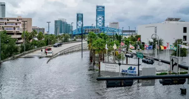 Overflow from the St. Johns River in downtown Jacksonville, Fla., on Monday. Photo: Johnny Milano, The New York Times
