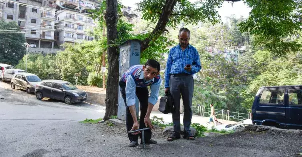 When the Indian resort town of Shimla ran severely low on water last month, “key men” like Inder Singh — who open and close the valves that supply water to each neighborhood — felt the people’s wrath. “I would be mobbed by dozens as I was trying to leave my home for work,” he said. Photo: Saumya Khandelwal, The New York Times