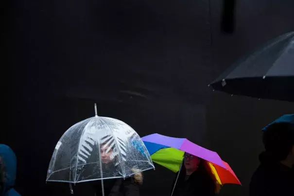 Tuesday was a warm and wet day in Manhattan. Image: Damon Winter, The New York Times