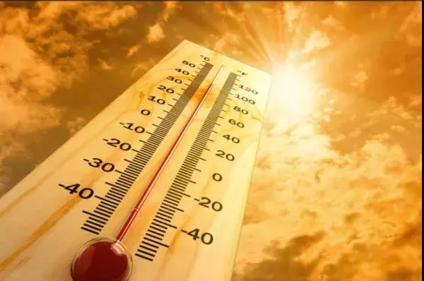 Temperatures this weekend have been close to triple-digits in the Northeast, including Philadelphia, where three deaths have been linked to the weather. Photo: Vladis Chern / Shutterstock