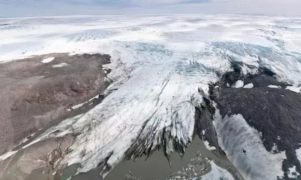 Climate change is accelerating sea ice melt at both the north and south poles