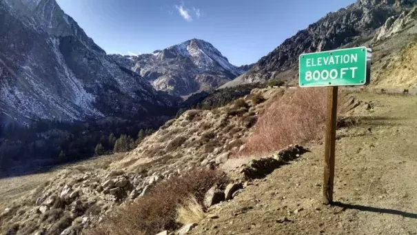 A nearly-snowless Tioga Pass in California's Sierra Nevada Mountains near Yosemite National Park seen in January 2015. Photo: Bartshé Miller