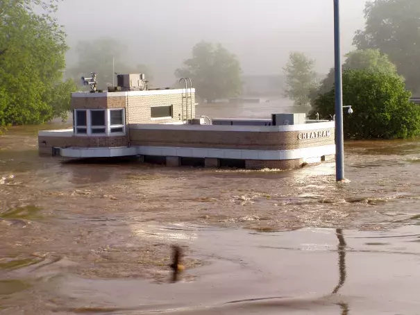 Cumberland River Flood 2010. Photo: U.S. Army Corps of Engineers Nashville District, Flickr