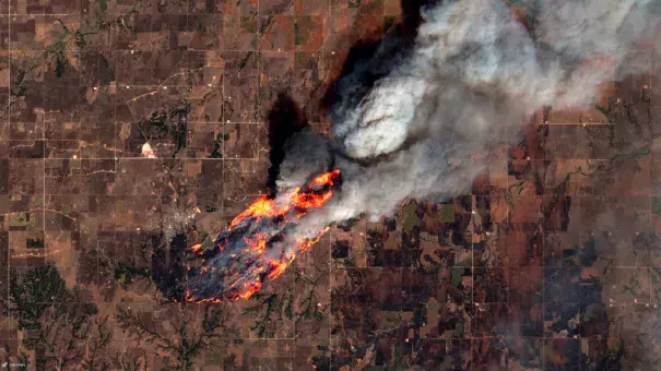Wildfires West of Putnam, Oklahoma, USA. Credit: Pierre Markuse, Flickr