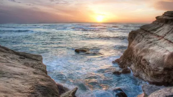 A southern Californian coastline. Photo: Chad McDonald / Flickr