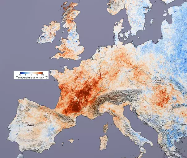 Difference in average temperature (2000, 2001, 2002 and 2004) from 2003, covering the date range of 20 July – 20 August. Image: Wikipedia