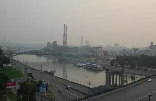Smoke of the wildfires over Moscow. Photo: A.Savin