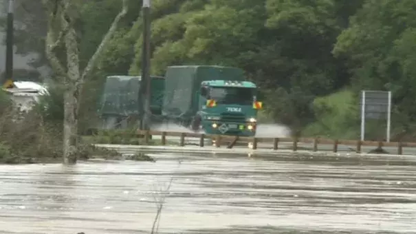 Roads were also flooded in Kaeo, north of Auckland. Photo: TVNZ, Reuters