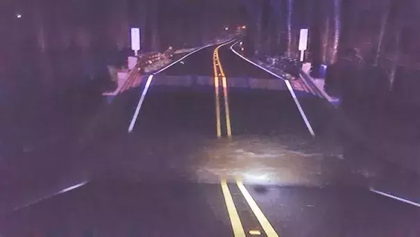 A bridge collapsed on Louisiana Highway 557 in Ouchita Parish, Louisiana, on March 10, 2016. Photo: Louisiana DOTD