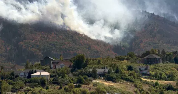 The Bald Mountain Fire burns in the hills above Woodland Hills on Tuesday, Sept. 18, 2018. Photo: Rick Egan, Salt Lake Tribune
