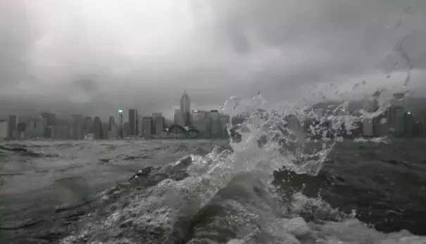 strong waves at Victoria Harbour in Tsim Sha Tsui as Typhoon Pakhar hits Hong Kong days after Hato. Photo: Felix Wong