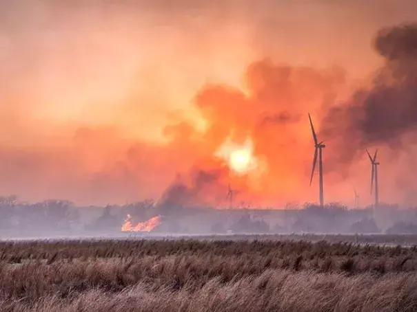 Taken SE of Seiling, #Oklahoma yesterday. #RheaFire #myOklahoma. Cred: Chris Sanner on Twitter