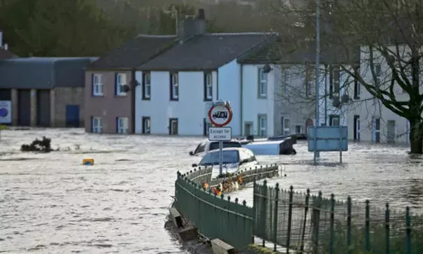 he scientists cautioned that risk is also affected by exposure and vulnerability, such as the quality of flood defences. Photo: Christopher Furlong/Getty Images