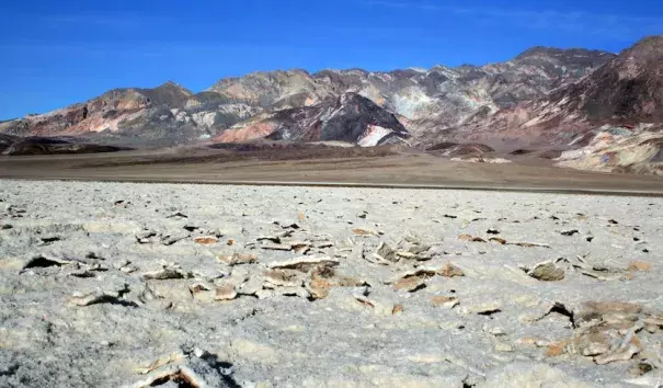 Death Valley experiences temperatures among the hottest on Earth almost every summer. July 2017 was its warmest single month (average monthly temperature) since records began in 1911. Photo: Brocken Inaglory, Wikimedia Commons