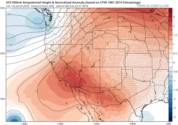 An unusual ridging configuration will keep this weekend’s extreme heat largely confined to SoCal. Credit: Tropicaltidbits