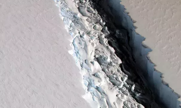 Closeup image of the Larsen C Ice Shelf rift on Nov. 10, 2016. Photo: NASA