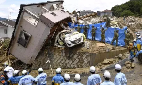 Tens of thousands of rescuers, including police and soldiers, are taking part in search operations. Photo: Reuters