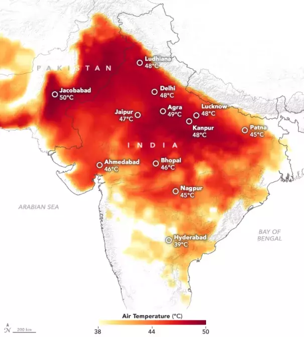 Credit: NASA Earth Observatory image by Joshua Stevens, using GEOS-5 data from the Global Modeling and Assimilation Office at NASA GSFC