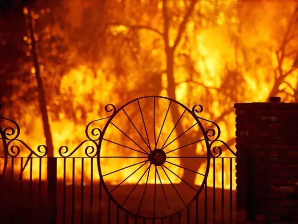 The Sand fire burns out of control along near Acton, California, on Sunday. Photo: FireThirtyEight