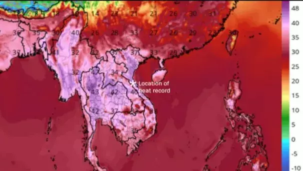 This GFS model shows a simulation of temperatures in degrees Celsius on Saturday afternoon in southeastern Asia. Credit: TropicalTidBits