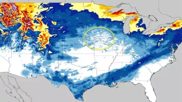 Season snowfall estimation as of 7 a.m. EST, Dec. 20, 2017. The red dots denote some locations in the Midwest that had yet to see measurable snow in the season. The purple arrows highlight the swath of snow from Winter Storm Benji in early December. Image: NOAA/NOHRSC