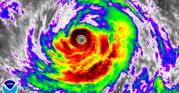 Infrared satellite image of Typhoon Soudelor on Thursday August 6, 2015. Image: NOAA