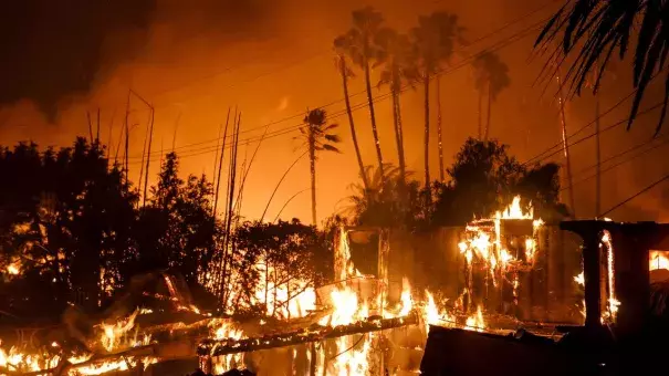 Dramatic images of the fire burning near Ventura. Photo: AP