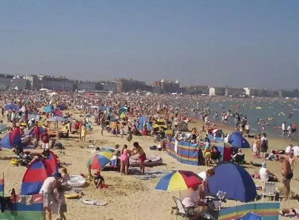 Sizzling hot summers may be the norm in Europe in the coming years. Photo: Duckorange